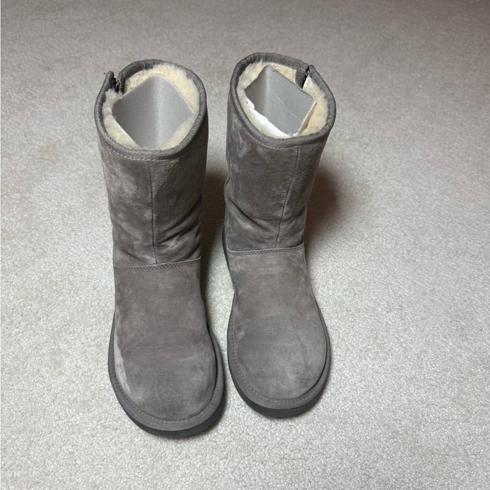 UGG Mayfaire Gray Winter Boots -‎ Size: 8